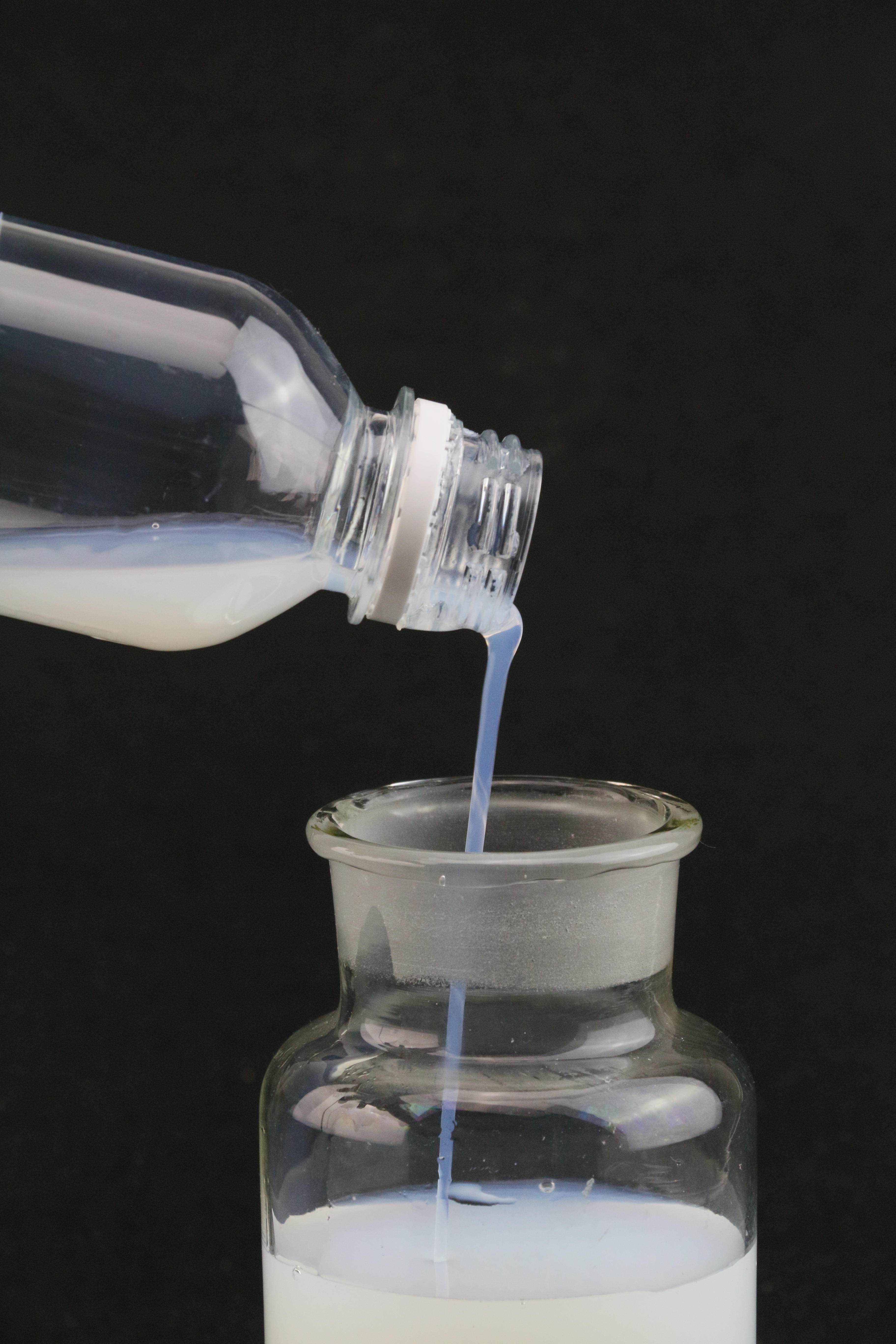 水性聚氨酯，聚氨酯樹脂，水性聚氨酯的性能特點